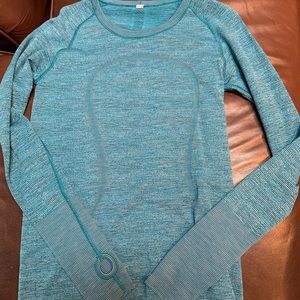 Lulu Lemon long sleeve